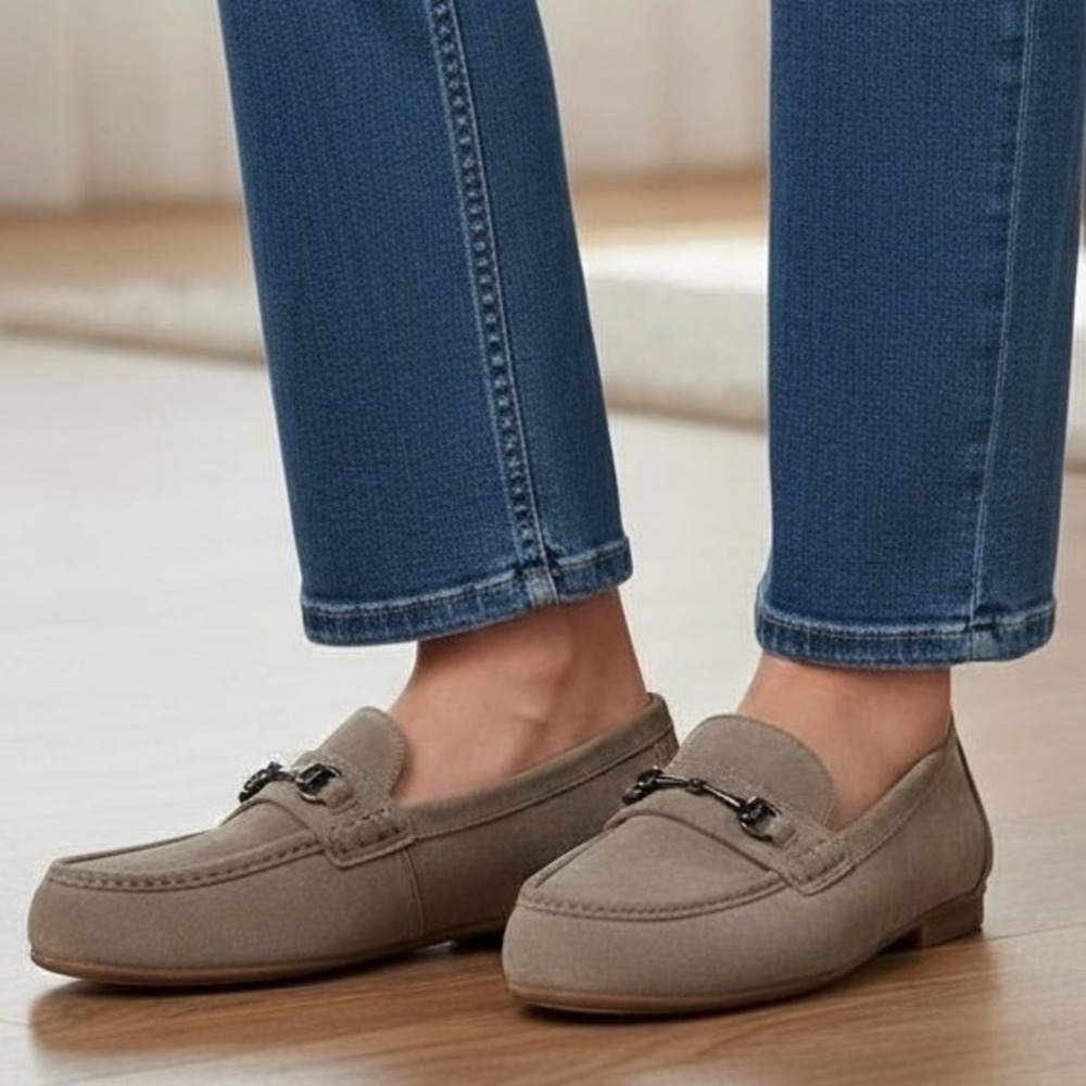 Franco Sarto Women's Beige Suede Loafer Flats Bit Detail‎ Casual Shoes 7.5M